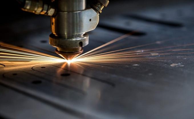 najnowsze wiadomości o firmie Korzyści i zastosowania maszyn do cięcia laserowego 0